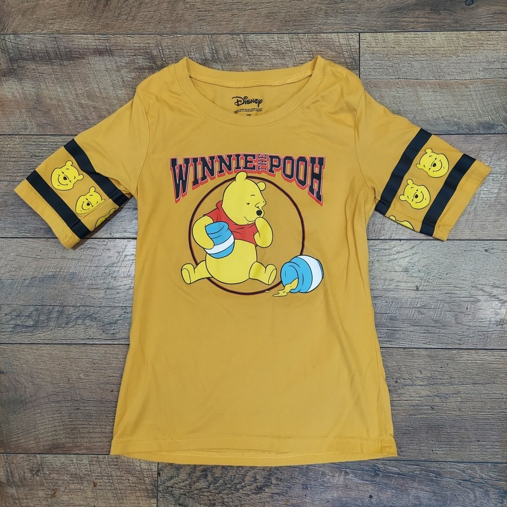 Disney Winnie The Pooh T-Shirt Women's Medium Yellow Jersey Graphic Short Sleeve